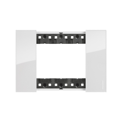 [62223] Рамка декоративная Bticino KA4803DW Living Now 3 модуля "Лед"